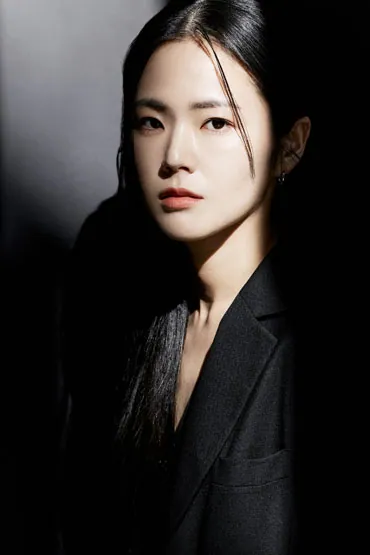 Portrait of Jo Min-kyeong
