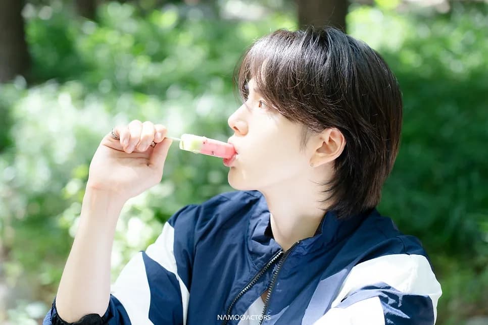 Younghoon 사진 8장 중 3번째