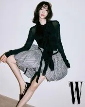 Park Ji-hyunのポスターまたは誌面 12