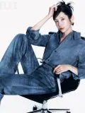 Park Ji-hyunのポスターまたは誌面 14